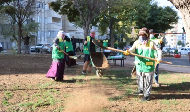 Karaköprü Belediyesi’nden Parklara Estetik Dokunuş!