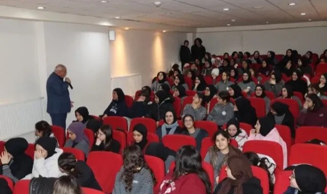 Karaköprü’de Liseli Öğrencilere Zararlı Alışkanlıklar Semineri!