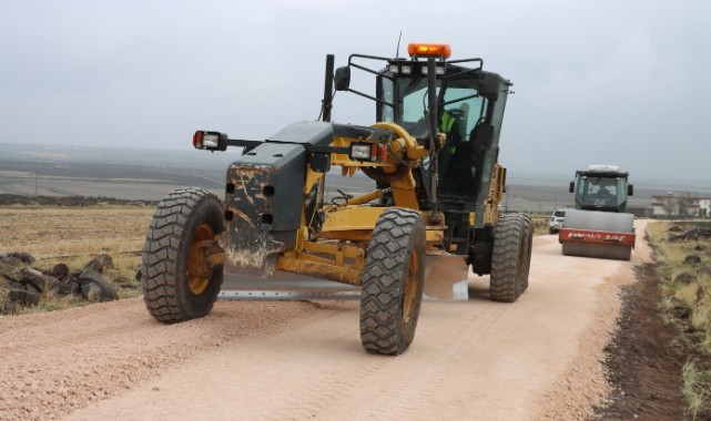 Şanlıurfa Büyükşehir Belediyesi’nden Siverek Kırsalında Yol Seferberliği!