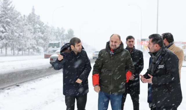 Şanlıurfa Büyükşehir Belediyesi’nden Yoğun Kar Mesaisi!