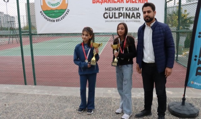 Şanlıurfa’da Tenis Turnuvasında Dereceye Giren Sporcular Ödüllerini Aldı!