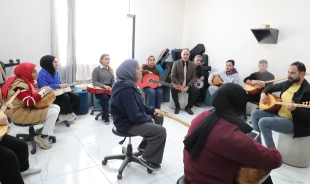 Şanlıurfa Eyyübiye’de Gençlere Eğitim ve Teknoloji Desteği!