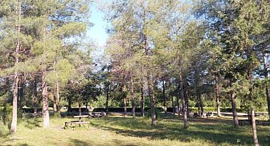 Şanlıurfa’da Ailelerin Uğrak Noktası Olan Alan Çöplerle Doldu