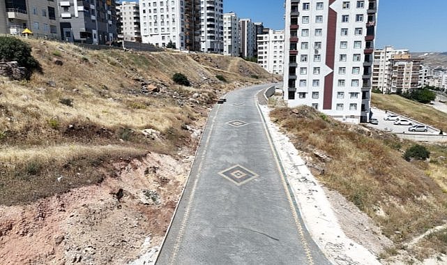 Karaköprü’de Daha Güvenli Ve Modern Yollar İçin Yoğun Mesai