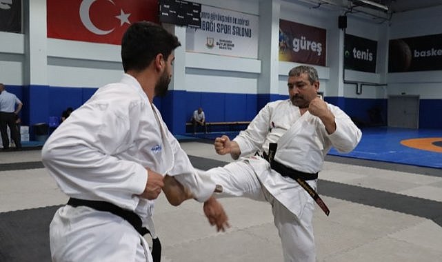 Paşabağı Spor Salonu’nda Karate Heyecanı: Dan Sınavları Başarıyla Tamamlandı