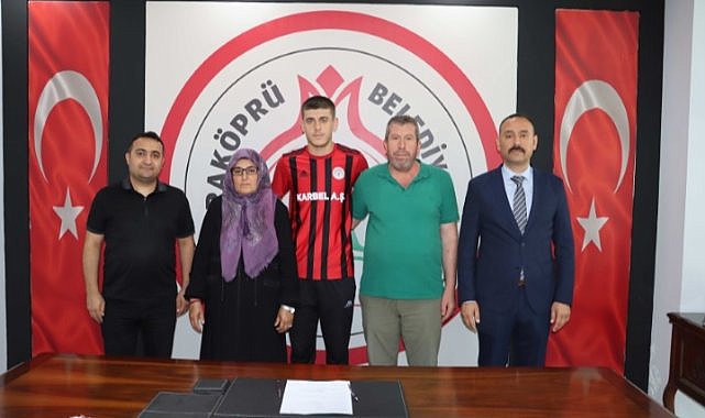 Karaköprü Belediyespor’un 2 Genç Yeteneği Profesyonel Oldu