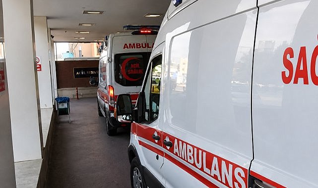 Şanlıurfa’da İki Araç Birbirine Girdi: 3 Yaralı